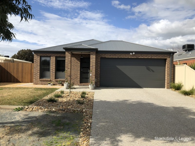 6 Flametree Place, Kialla VIC 3631