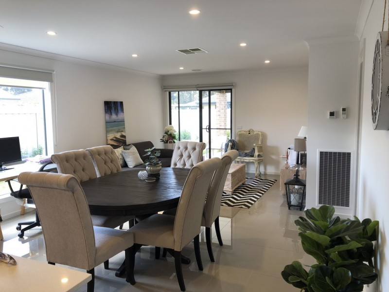 6 Flametree Place, Kialla VIC 3631