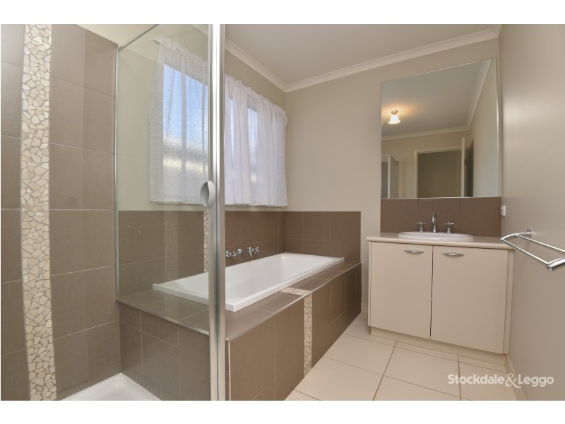 19 Windlass Avenue, Mooroopna VIC 3629