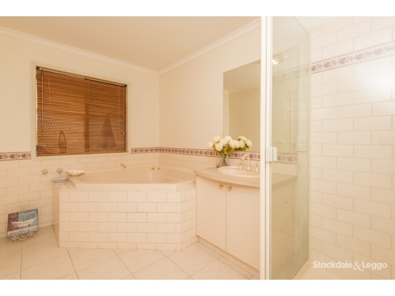 24 Perrivale Drive, Shepparton VIC 3630