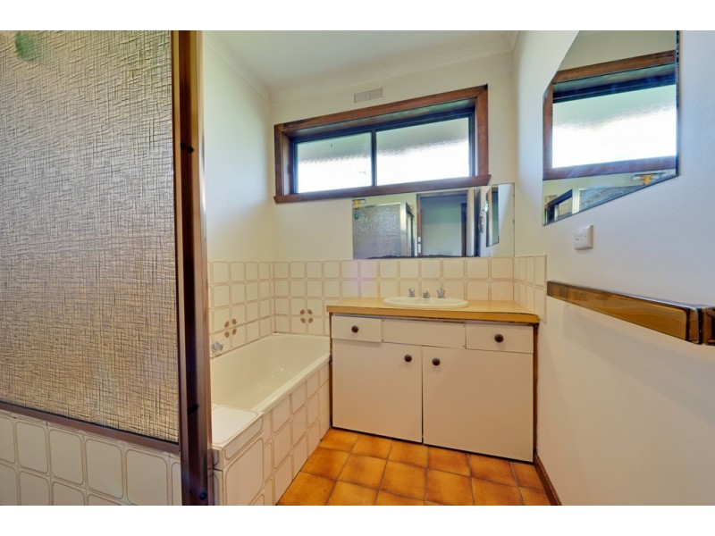 24 Longstaff Street, Shepparton VIC 3630