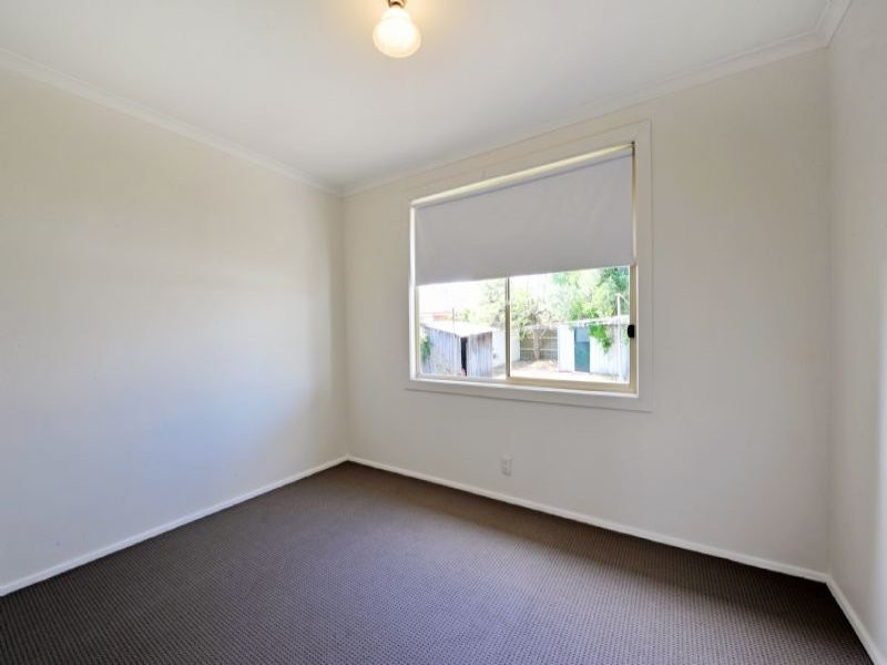 21 Cameron Avenue, Shepparton VIC 3630