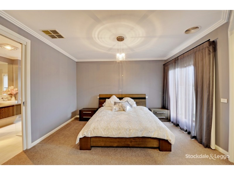 68 Canterbury Avenue, Shepparton VIC 3630