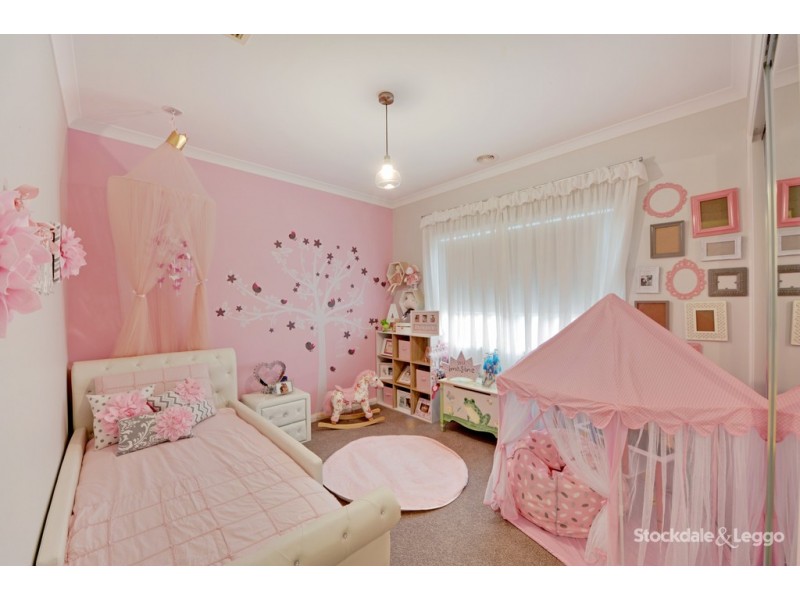 68 Canterbury Avenue, Shepparton VIC 3630