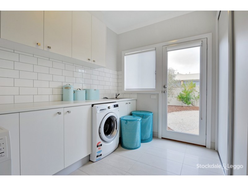 68 Canterbury Avenue, Shepparton VIC 3630