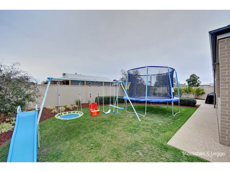 68 Canterbury Avenue, Shepparton VIC 3630