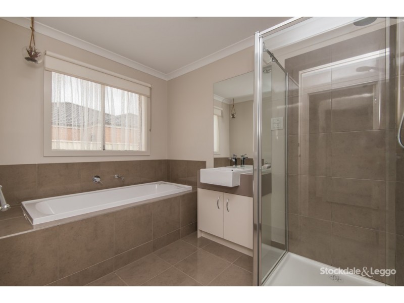 7 Warrumbungle Drive, Shepparton North VIC 3631