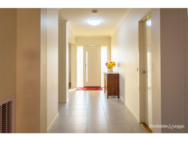 10 Chivalry Drive, Mooroopna VIC 3629