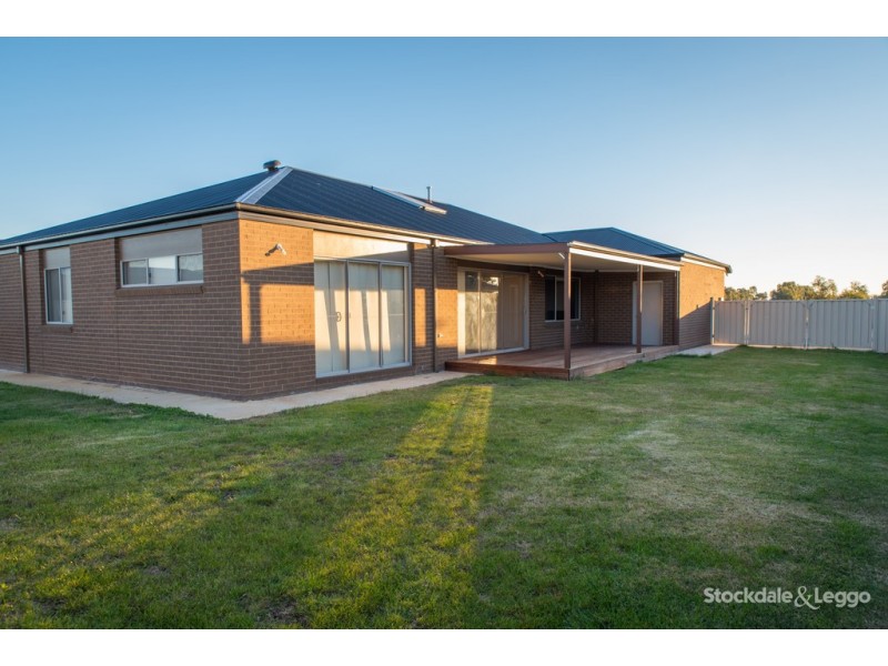 10 Chivalry Drive, Mooroopna VIC 3629
