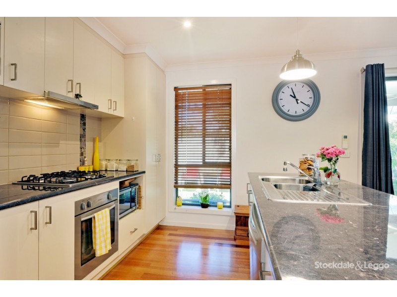 10 Golf Drive, Shepparton VIC 3630