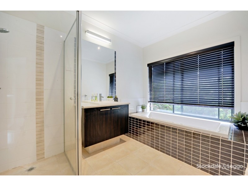 2 Cardinia Court, Kialla VIC 3631