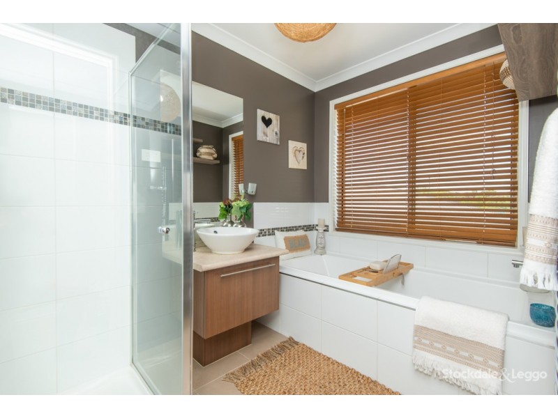 6 Sandbank Court, Shepparton VIC 3630