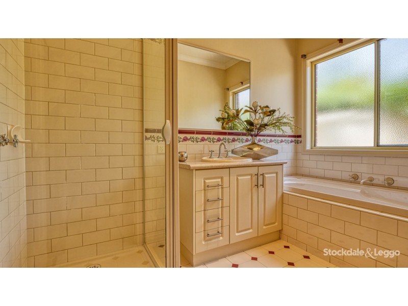 11 Eyre Court, Kialla VIC 3631