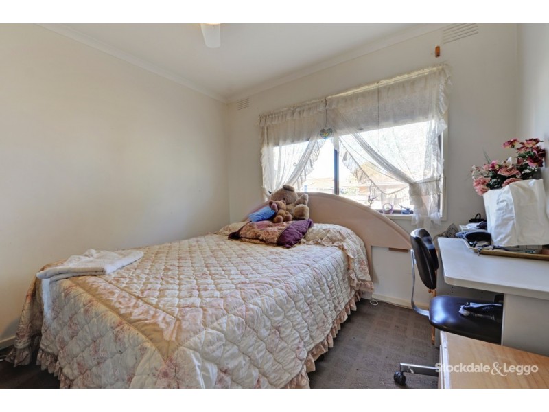 4 Carlos Court, Shepparton VIC 3630