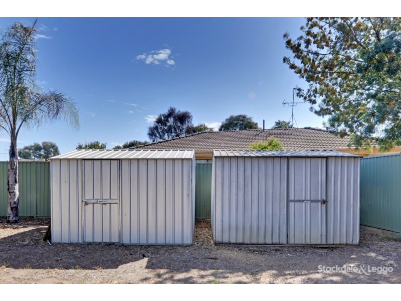 4 Carlos Court, Shepparton VIC 3630
