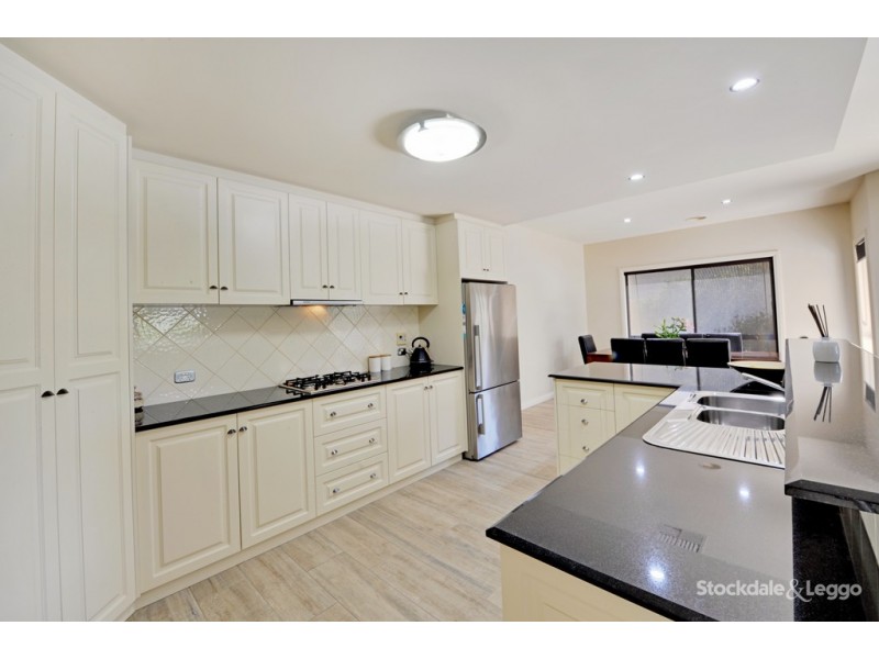 10 Banks Place, Shepparton VIC 3630