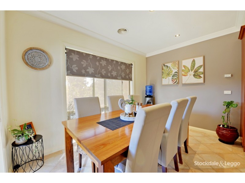 4 Crestwood Grove, Shepparton VIC 3630