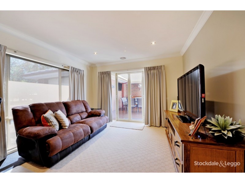 4 Crestwood Grove, Shepparton VIC 3630