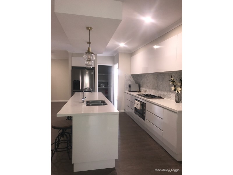 1 Daylesford Crescent, Kialla VIC 3631