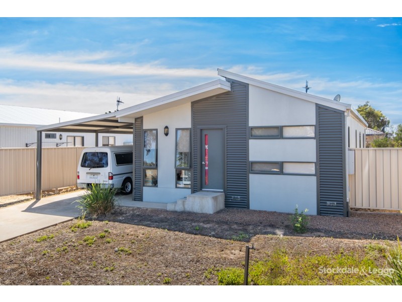 12 Strauss Avenue, Shepparton VIC 3630