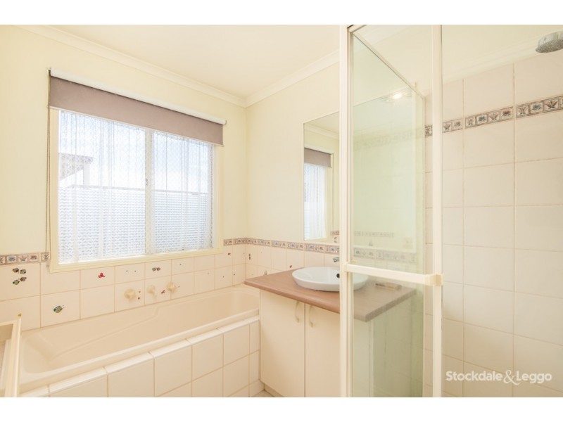 15 Pine Road, Shepparton VIC 3630