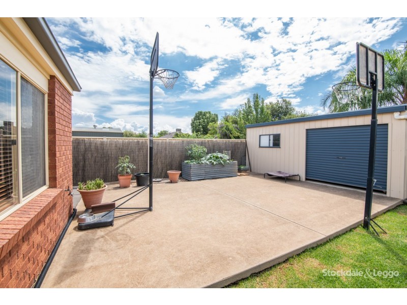 15 Pine Road, Shepparton VIC 3630