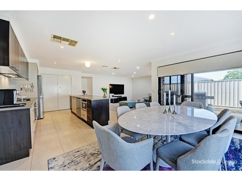2 Yellowgum Drive, Kialla VIC 3631
