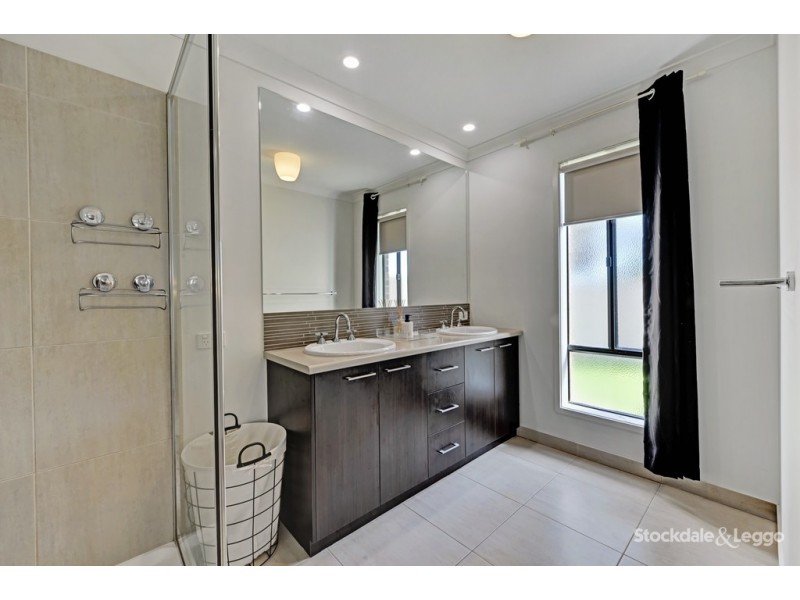 2 Yellowgum Drive, Kialla VIC 3631