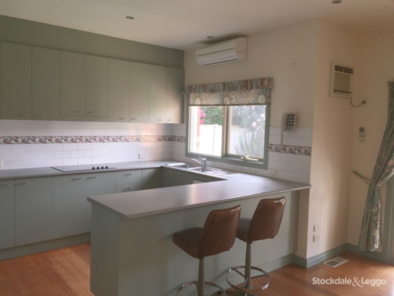 2/27 Sobraon Street, Shepparton VIC 3630