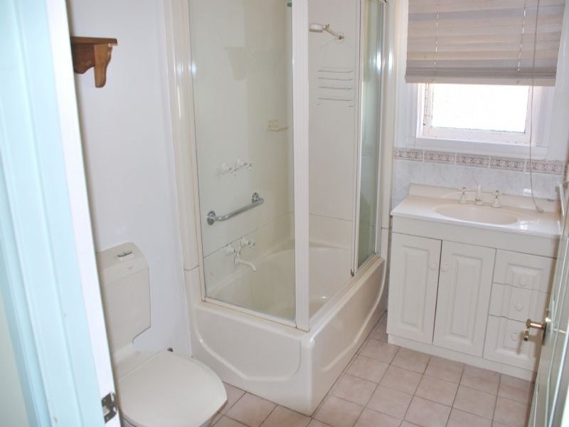 11 Toolamba Road, Mooroopna VIC 3629