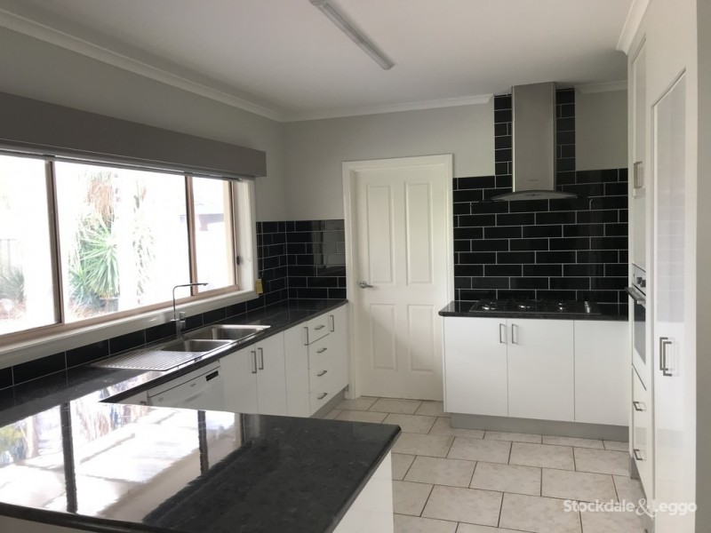 19 Gordon Drive, Kialla VIC 3631