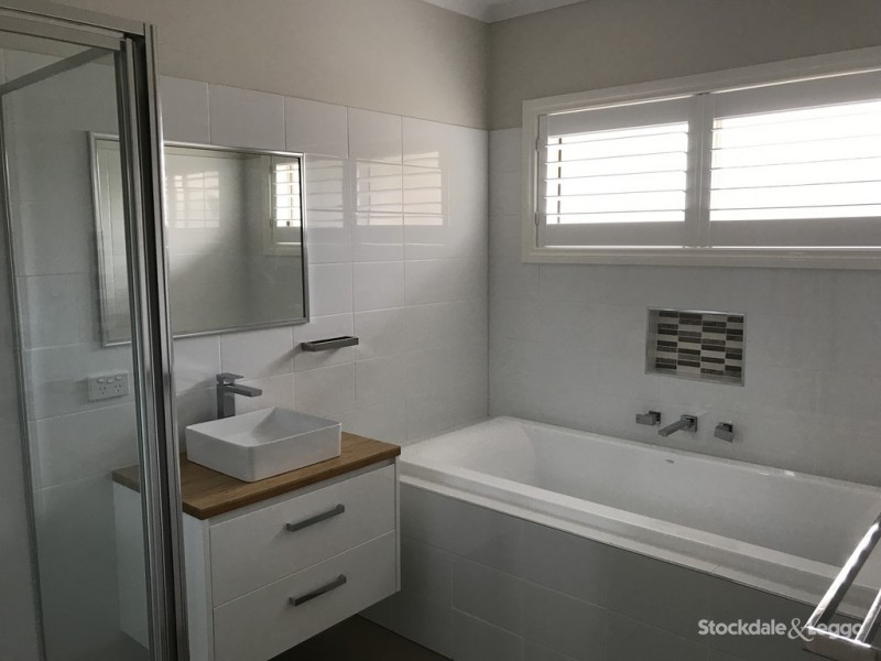 19 Gordon Drive, Kialla VIC 3631