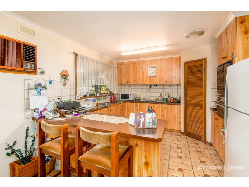 2 Dampier Avenue, Shepparton VIC 3630