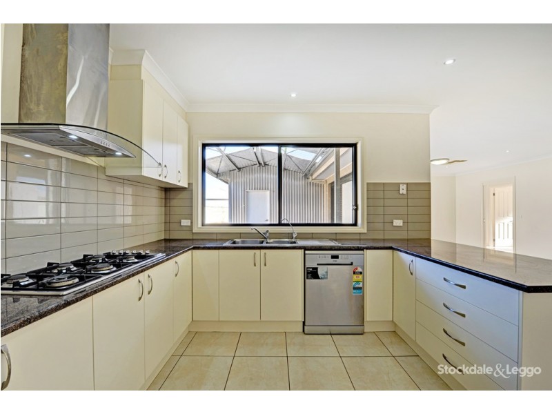 74 Hawkins Street, Shepparton VIC 3630