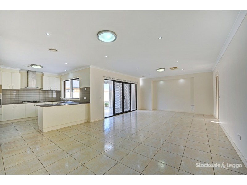 74 Hawkins Street, Shepparton VIC 3630