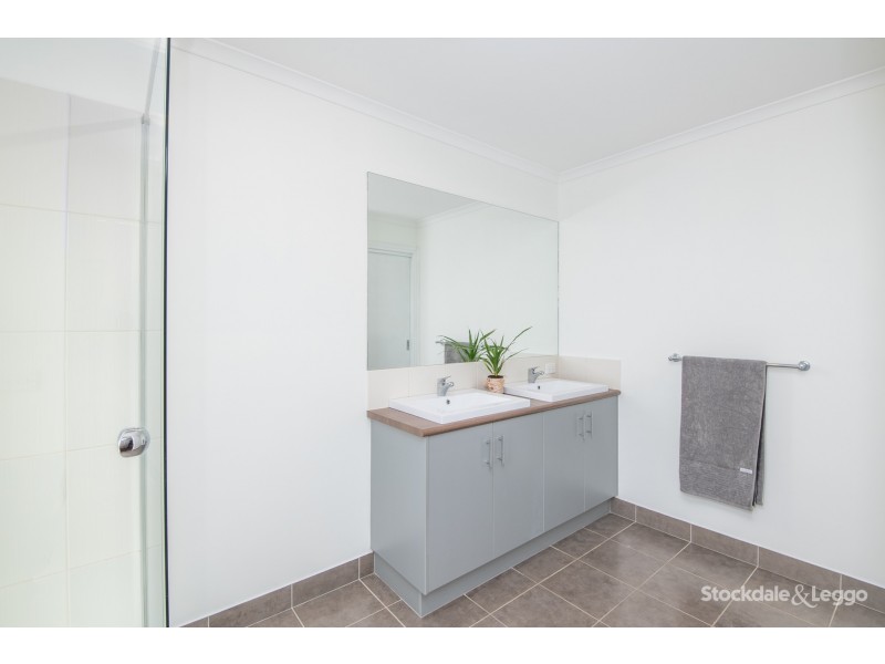 38 Vickers Street, Kialla VIC 3631