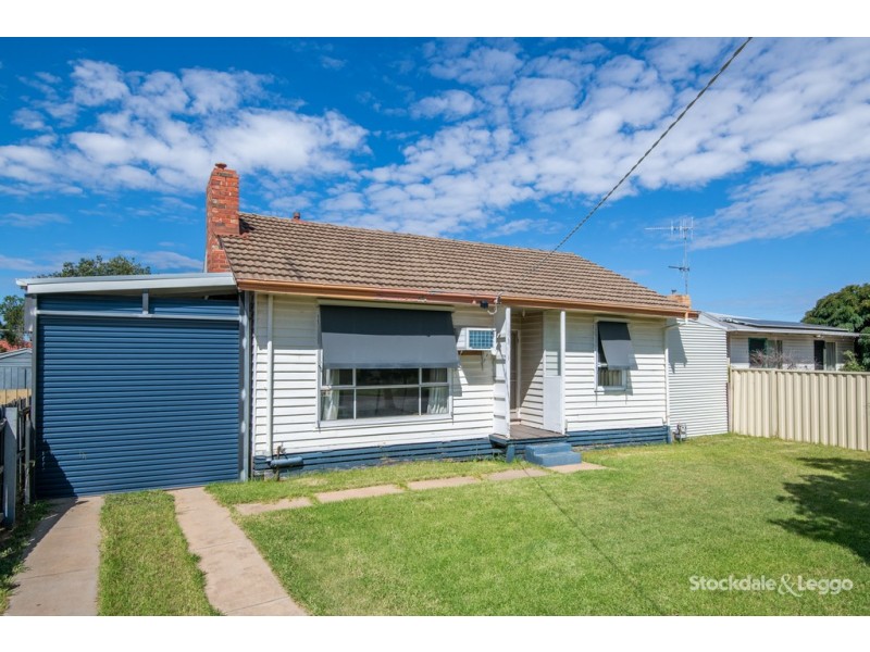 64 Halpin  Crescent, Shepparton VIC 3630