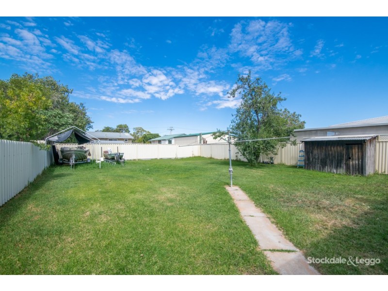 64 Halpin  Crescent, Shepparton VIC 3630