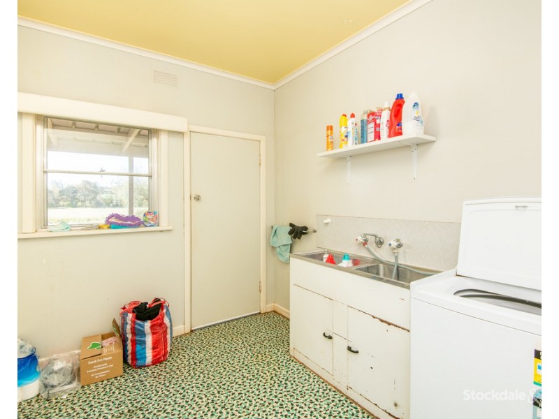 35 Shepparton Street, Dookie VIC 3646