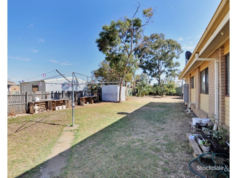 4 Carlos Court, Shepparton VIC 3630