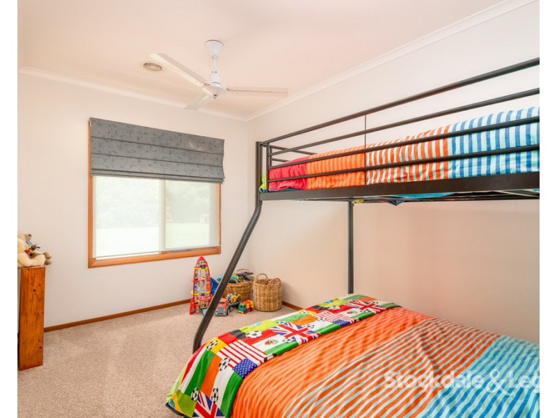 4 Brian Court, Grahamvale VIC 3631