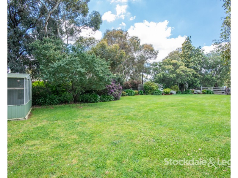 4 Brian Court, Grahamvale VIC 3631