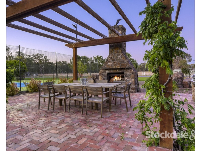 2500 Midland Highway, Cosgrove South VIC 3631