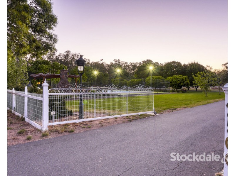 2500 Midland Highway, Cosgrove South VIC 3631