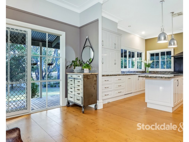 2500 Midland Highway, Cosgrove South VIC 3631