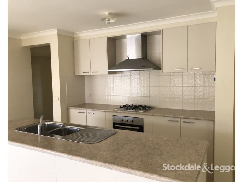 27 Melrose Circuit, Shepparton VIC 3630