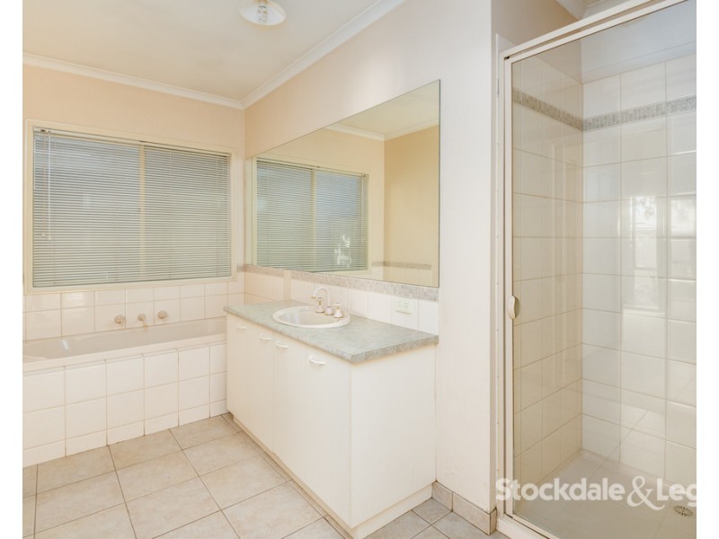 3/2-4 Ross Alan Drive, Shepparton VIC 3630