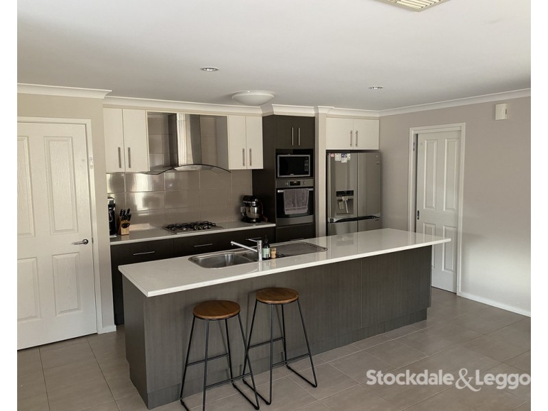 18 Windlass Avenue, Mooroopna VIC 3629