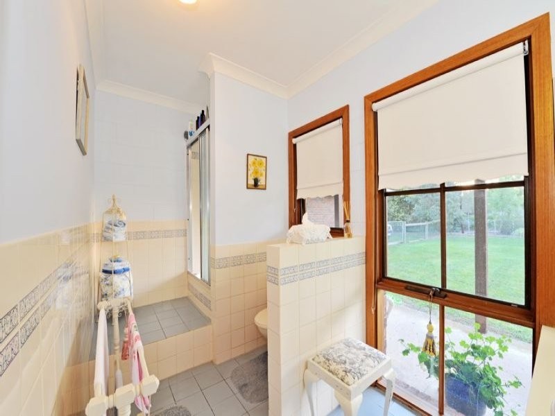 25 Mitchell Road, Kialla VIC 3631