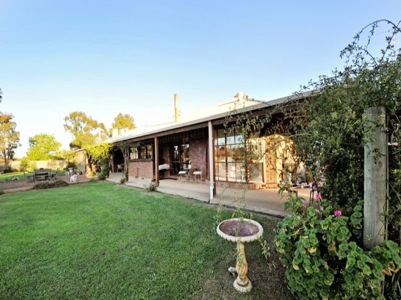 25 Mitchell Road, Kialla VIC 3631